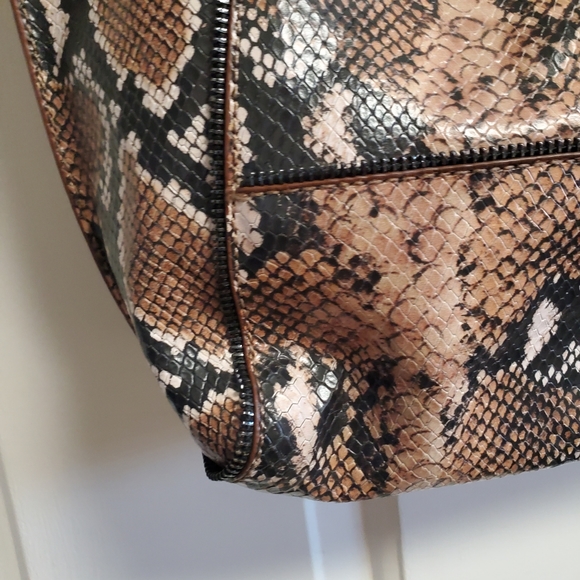 Botkier Leather Tote 👜 - Picture 10 of 12